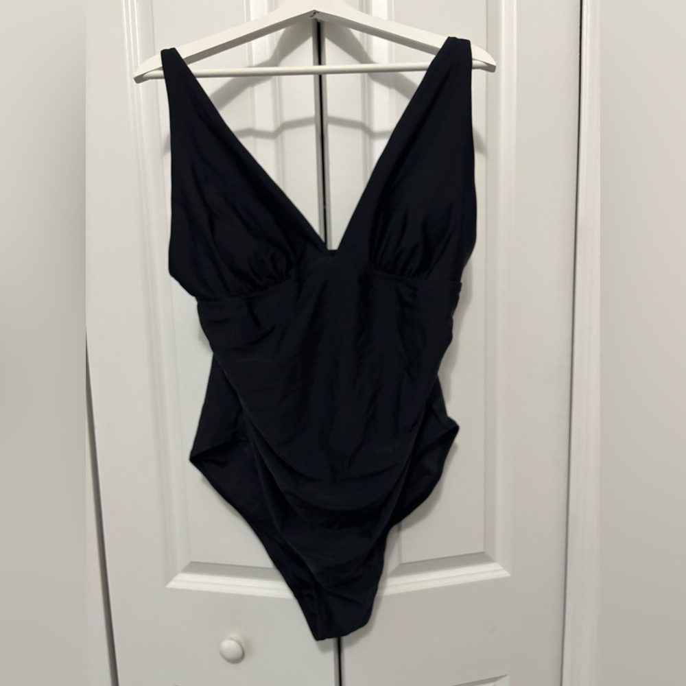 Old Navy Black Women's One Piece Swimsuit